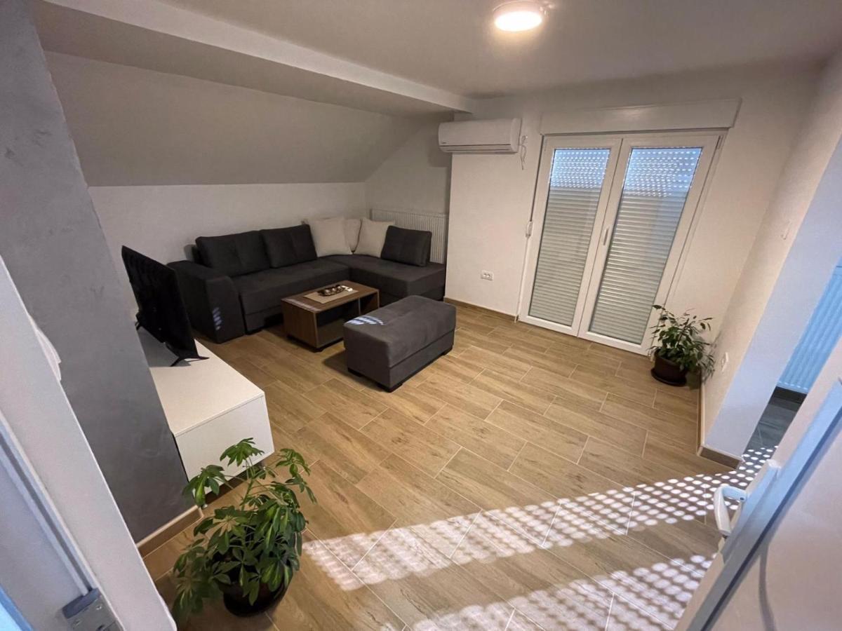 Apartman Ambijent Аранделовац Экстерьер фото