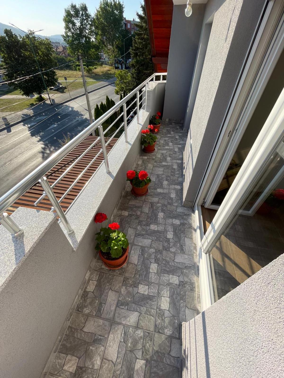 Apartman Ambijent Аранделовац Экстерьер фото